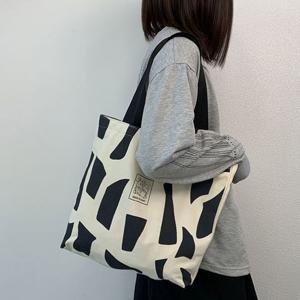 캔버스 소재 독특한 무늬 간편 보조가방 숄더 에코백