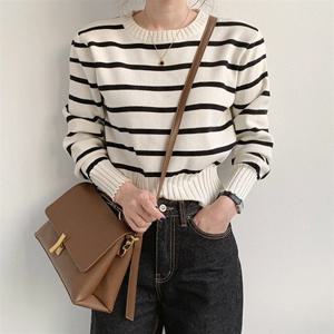 데일리 라운드 여성 봄 의류 니트 데일리 스트라이프 LK-K011