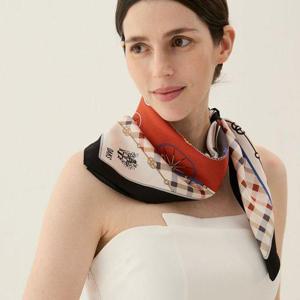 갤러리아_[닥스] 실크 미니 스카프 (D) FKD502I (케이스,쇼핑백 포함)