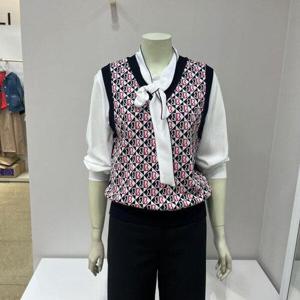 [베스띠벨리]로고 플레이 브이넥 니트 베스트 BIVCB2977_CA