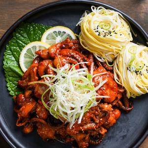 [춘천풍물시장] 홍익상회 홍익쭈꾸미 300g x 3팩 양념 쭈꾸미 볶음