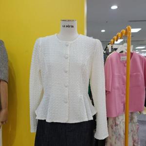 르피타 DP01 엠보페플럼 블라우스 대동백화점  L254BBLA02