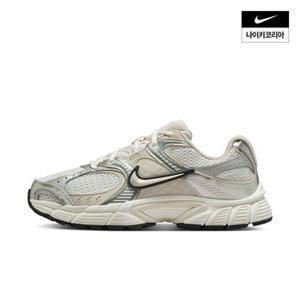 [나이키코리아공식]여성 나이키 V5 RNR HQ7901-104