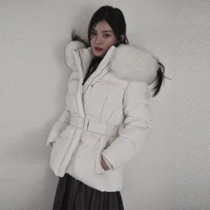 에고이스트 [SSG단독] 요크 다이아퀼팅자수 벨티드 구스 다운점퍼 (2color)_ER4TD800