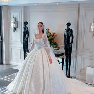 맞춤형 럭셔리 진주 반짝이는 공주 웨딩 드레스 레이스 신부 드레스 스퀘어 칼라 긴 소매 웨딩 드레스