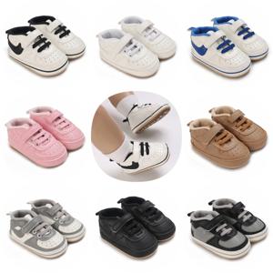 신생아 아기 신발 소년 소녀 클래식 스포츠 고무 PU 가죽 멀티 컬러 퍼스트 워커 캐주얼 스니커즈, 세례 신발, 0-18m
