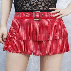 태슬 숏 팬츠 여성용 다이아몬드 장식 도파민 컬러 시리즈 신상 한국 패션 섹시 미드웨이스트 댄스 팬츠 트렌디 핫팬츠