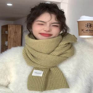 니트 숏 스카프 여성 스타일 2024 신상 겨울 고급 다용도 한국 버전 울 목도리 단색 따뜻한 대학 스타일