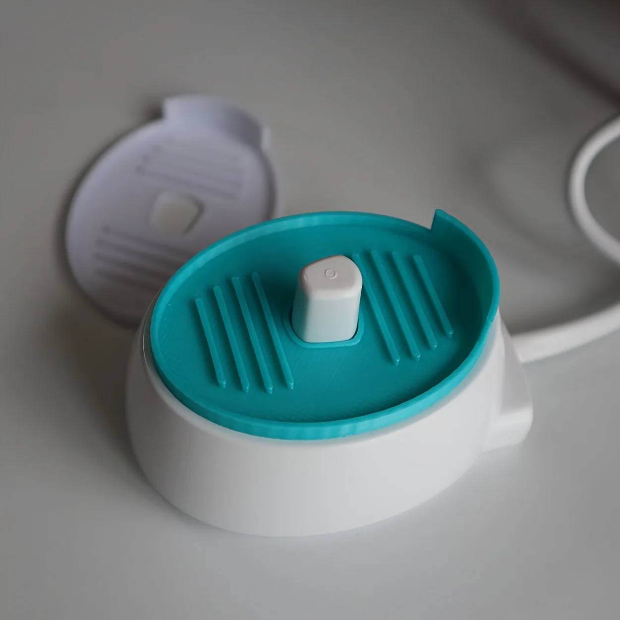 물 배수를 위한 2pcs 전동 칫솔 충전 베이스 보호 매트 충전 베이스를 먼지와 잔류물로부터 보호합니다.