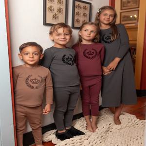 AP 2025 AW 로얄 벨벳 크라운 코튼 파자마 아동복 패션 가족 커플룩 유아동 남아 여아 가을 겨울 캐주얼 의류