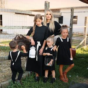 알리 플러스 AW25 코튼 스크리블 컬렉션 아기 유아 남아 여아 롬퍼 가족 커플룩