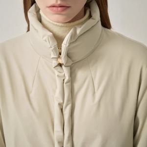 겨울 신상 루즈핏 두꺼운 구스다운 패딩 파카 단색 스탠드 칼라 긴팔 숏 기장 출퇴근 스타일 여성 재킷