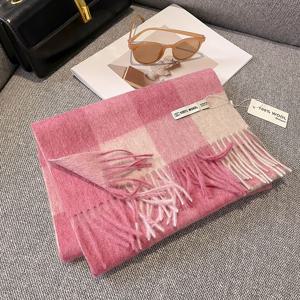 100% 순수 울 스카프 여성 겨울 따뜻한 캐시미어 목도리 바둑판 곡물 디자인 커플 액세서리 프리미엄 감각 방풍 스카프