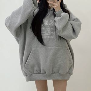 [브리치]  / 양기모 런던 레터링 자수 오버핏 후드 맨투맨 티셔츠