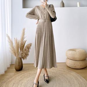 [하프클럽] 샤링 결혼식 하객룩 벨트 플리츠 주름 A라인 롱 플레어 니트 원피스 10월 가을 11월 겨울