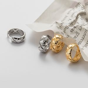 E190 실버 925 고급 크로스 볼드 원터치 링 귀걸이