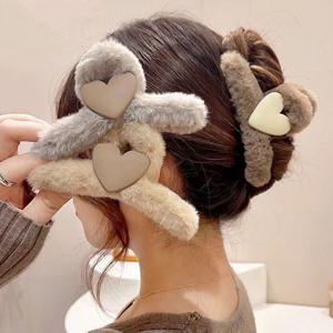 예쁜 페이크퍼 하트 집게핀 올림머리 겨울 헤어핀 빅집게핀 빅헤어핀 미니집게핀 혼주머리