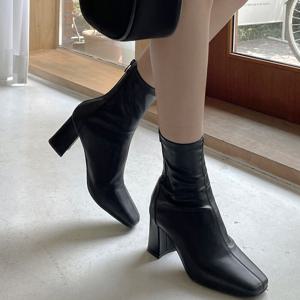 [브리치] 글램핏 / 7cm 힐 여성 앵글 부츠 기본 삭스 발편한 스판 스퀘어 가죽 앵클 3컬러