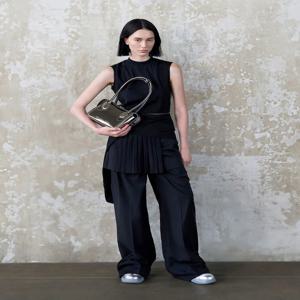 찰스앤키스 보시 메탈릭 이롱게이티드 탑핸들백 CK230271278