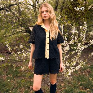 [앱1만원↓][더엣지X바이에딧] 25SS 블러썸 아일렛 하프팬츠