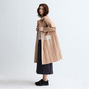 [최초가 279000원] 웨이브 퀼팅 배색 롱 자켓_LPJKW025010