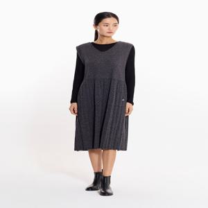 [최초가 219000원] 자가드 퀼팅 피콕 슬리브리스 원피스 _PPOPW325003