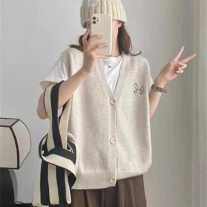 여자 캐주얼 브이넥 단추 니트 베스트