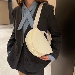 심플 피그먼트 크로스 호보 스트릿 캐주얼 숄더백 컴팩트 베이직 가방 슬링백 (2개이상추가할인)