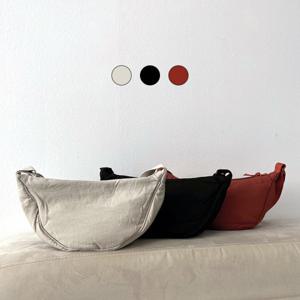 하프문 여행 크로스백 미니 여성 가벼운 나일론 만두백 반달가방