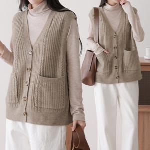 니트 조끼 브이넥 가디건 레이어드 꽈배기 가을 겨울 베스트 루즈핏