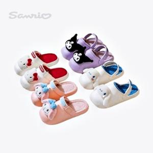 시나모롤 쿠로미 마이멜로디 헬로키티 여성 후리스 방한 샌들 학생 겨울 털신발 실내화 여학생 방한화 털신