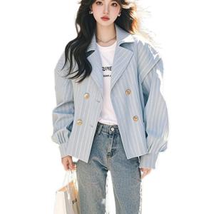 유니크 작은 키의 한국계 작은 향기 블루 스트라이프 트렌치 쇼트 코트