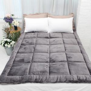 홈리 매트리스 토퍼 극세사 침대패드 이불 요토퍼 퀸 킹 대표가격 퀸 제품입니다.