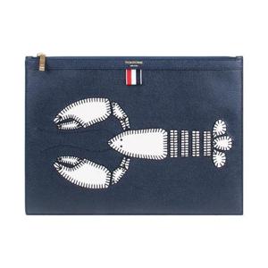 [톰브라운] 랍스터 미디엄 도큐먼트 홀더 / UAC008A 00198 415