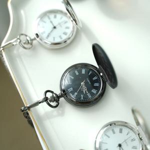 세련 예쁜 인테리어 클래식 인테리어 회중시계