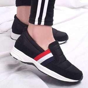 겨울 신발 방한 패딩 슬립온 슈즈 여자 데일리 운동화