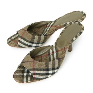버버리 체크 여성 샌들힐 8105116