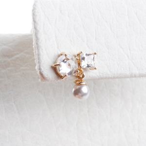 14K 화이트 캐보션 스와 진주 딸랑이 피어싱