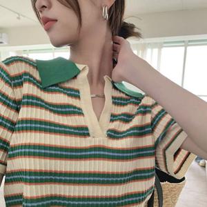배색 스트라이프 크롭 브이넥 카라 니트 MFNC-030026