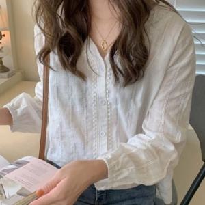 여자 블라우스 심플한 셔츠 자수 브이넥 벌룬 긴팔 블라우스 오피스룩 출근룩