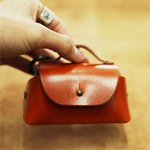 [에치펠레] 에치펠레 통가죽 작은가방 키링 열쇠고리