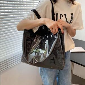 [라일리] Rly 여성 여행가방 유광 비닐코팅 에코백 숄더백 방수