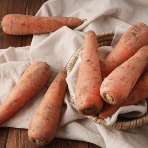 [맛딜] 갓 수확한 국내산 흙당근 주스용 3kg 미니