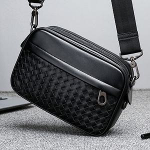 인트레치아토 패턴 격자무늬 남자 크로스백 데일리백 2 type BP9139CR