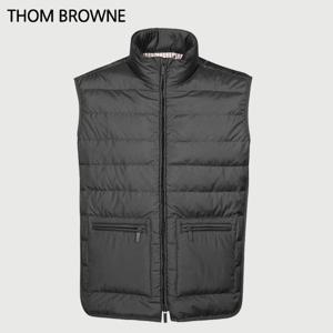 톰브라운 남성 패딩조끼 울트라 라이트 다운 베스트 MVD026X F0241 025 국내배송