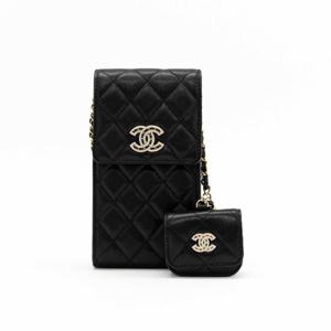 샤넬 클래식 폰홀더 에어팟 케이스 체인 미니 백 AP2742