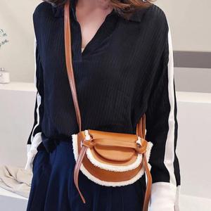 털달린 미니크로스백 플랩백 작은가방 여대생 데일리