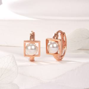 [비앤비골드] 14K 사각 프레임 핵진주 원터치 귀걸이 한쌍 PNE42050