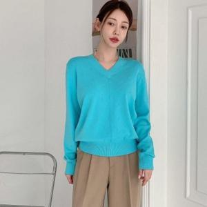 [신상오픈런]CST6EBF티ST 하늘색 봄옷 스카시 V넥 스웨터 비스코