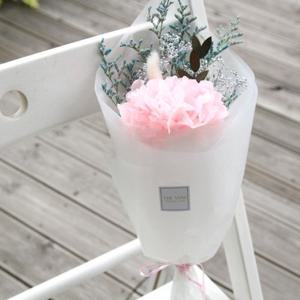 [더봄/프리저브드플라워] 로즈쿼츠수국꽃다발